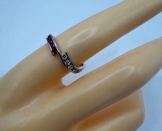 Anillo Oro 18k Diamantes y Rubíes