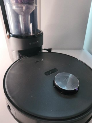 Eureka NER E10s Robot Aspirador y Fregasuelos