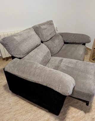 Sofá extensible gris y negro