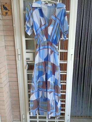 Vestito lungo estivo fantasia geometrica.