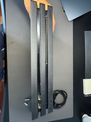 PS4 Pro 1TB Nera + Accessori + Giochi