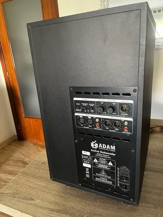 Subwoofer Adam Negro