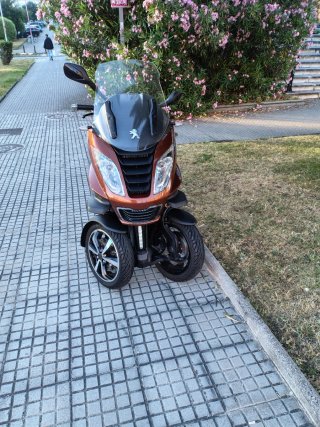 Peugeot Metropolis 400 Naranja Plata