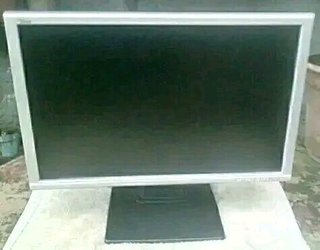 Monitor PC y Reproductor VHS
