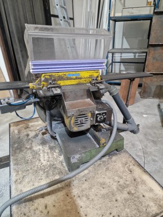 Ingletadora aluminio y madera