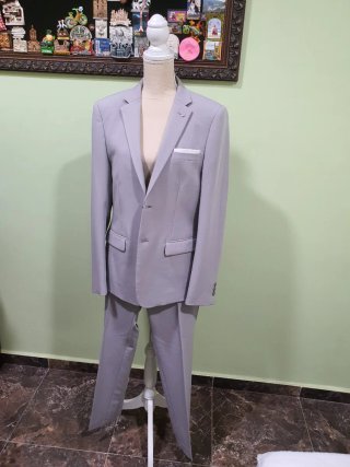 Traje de Caballero Gris