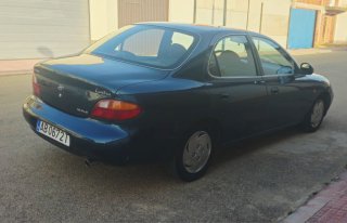 Hyundai Lantra 1998