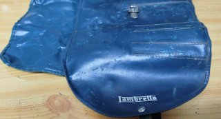 LAMBRETTA. Original bolsa de herramientas.