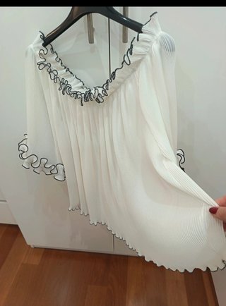 Camicia Off Shoulder Plissettata Bianca Tg. 42