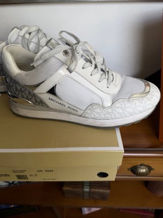 Zapatillas Michael Kors Blancas y Plateadas