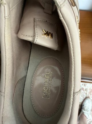 Zapatillas Michael Kors rosa palo y Doradas