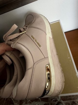Zapatillas Michael Kors rosa palo y Doradas
