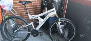 Bicicleta de Montaña MET Blanca