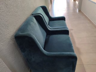 Sillón de terciopelo color teal urgent vender,