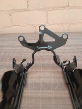Soporte Carenado / Faro Moto