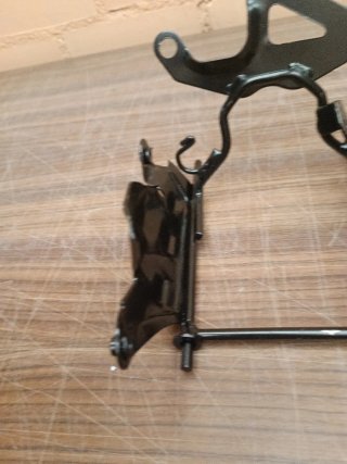 Soporte Carenado / Faro Moto