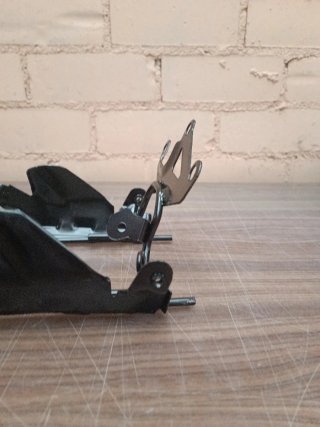 Soporte Carenado / Faro Moto