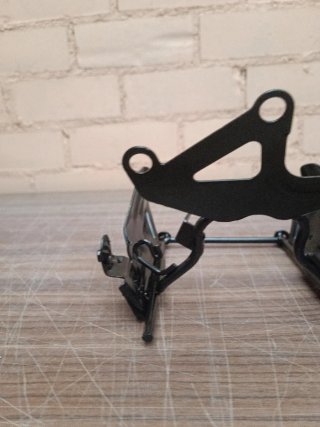 Soporte Carenado / Faro Moto