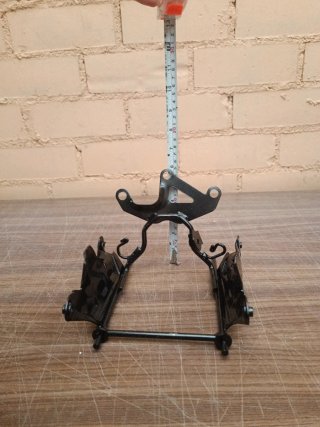 Soporte Carenado / Faro Moto