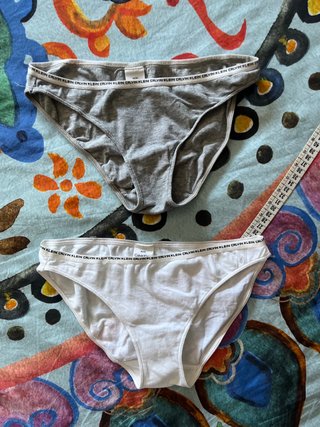 2 Braguitas Calvin Klein Talla M