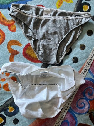 2 Braguitas Calvin Klein Talla M