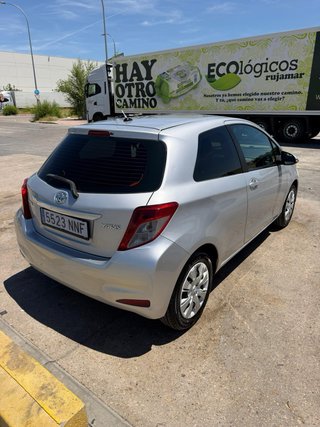 Toyota Yaris 2012