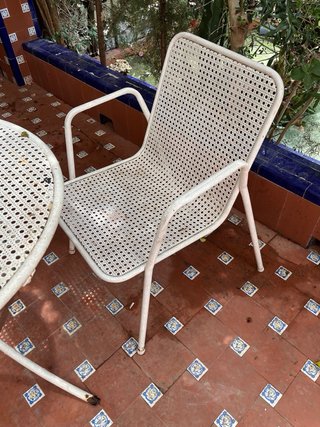 Conjunto mesa y sillas de jardín