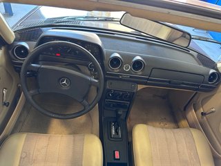 Mercedes-Benz W123 1980