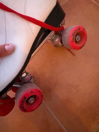 Patines de 4 ruedas blancos