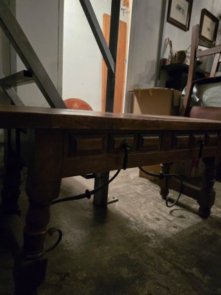 Banco de madera antiguo