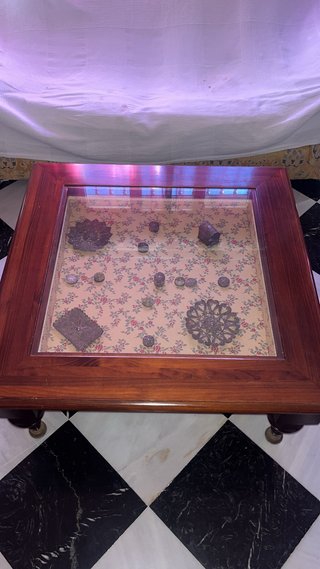Mesa de centro de madera y cristal