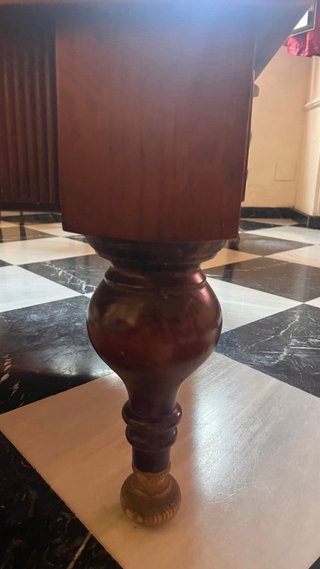 Mesa de centro de madera y cristal