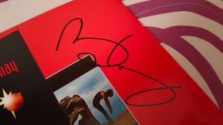 Brian May - Why Don't We Try Again 7" FIRMADO