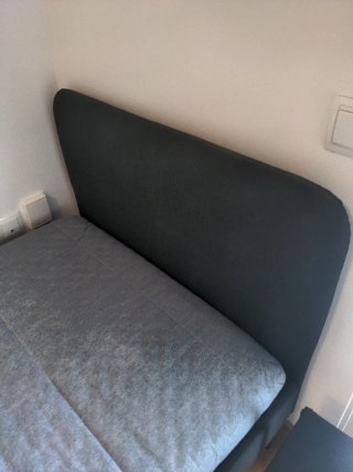 Cama Ikea SLATTUM Negra