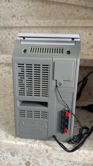 Cadena Sony CMT-E301 CD/Radio/Cassette