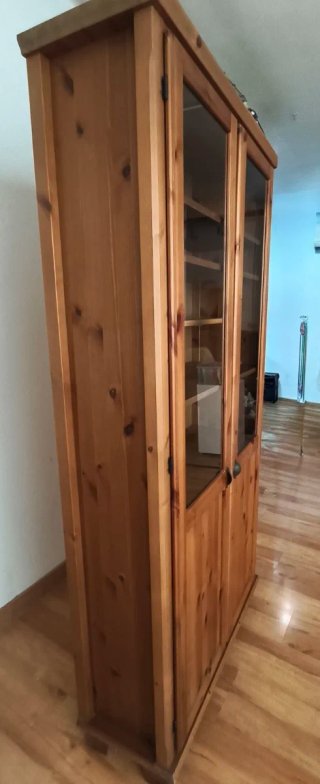 Vitrina Ikea Madera y Cristal