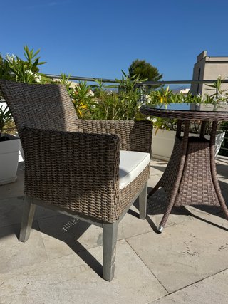 FSC Conjunto ratán exterior: 2 sillones + mesa
