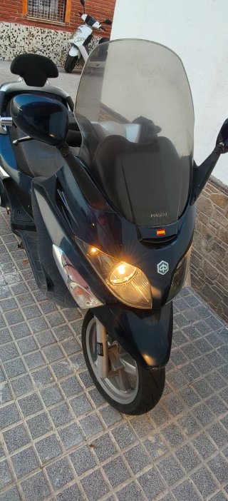 Piaggio XEVO 2008 Negra 12.000 km.