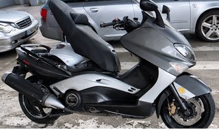 Yamaha TMAX 500 Maxi Scooter