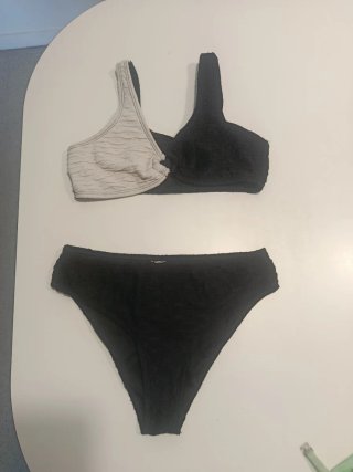Bikini Shein Beige y Negro