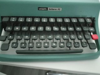 Máquina de escribir Olivetti Lettera 32 Vintage