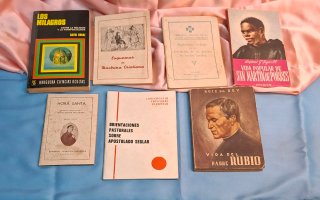 Lote 7 libri religiosi e occultismo