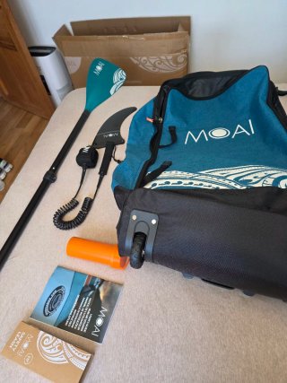 Selling my new MOAI 10'6 paddle board for €330
