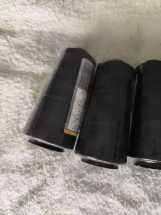 Conos de Hilo Negro OEKO-TEX