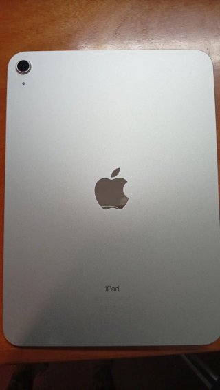 iPad 10 con funda, teclado y lápiz
