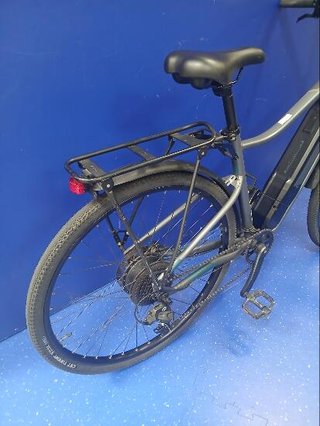 Bicicleta eléctrica de trekking aluminio monoplato 8V