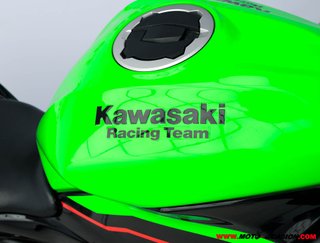 KAWASAKI NINJA 125 -APTA B Y A1-