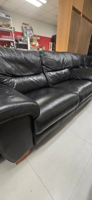 Sofá de piel negro 3 plazas