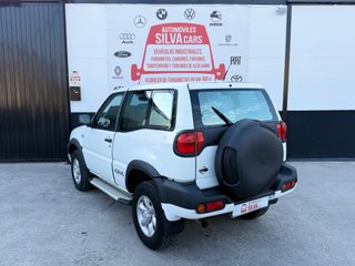 Nissan Terrano II 2.7 125CV