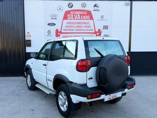 Nissan Terrano II 2.7 125CV